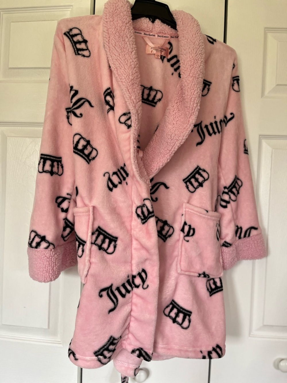 Juicy Couture Pink Sherpa Logo Crown Robe Large/Xtr Large